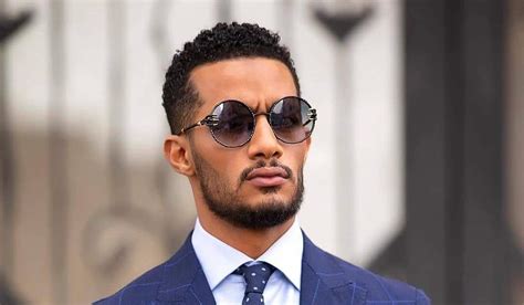 إنتقامه لدم أخيه يجعله طريد العدالة، وملاحقة الاحتلال البريطاني له. محمد رمضان يثير الجدل حول عودته لبطولة مسلسل موسى في رمضان ...