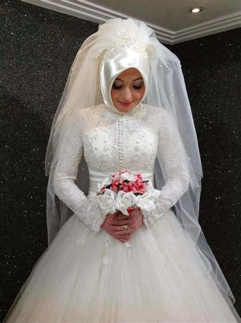 Hochzeitkleid gibt der braut tipps zum hochzeitkleid. Dieses Hochzeitskleid machte Gäste wirklich sehr ...