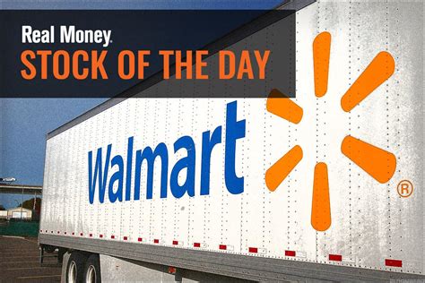 Heres How Id Trade Walmart Now Realmoney