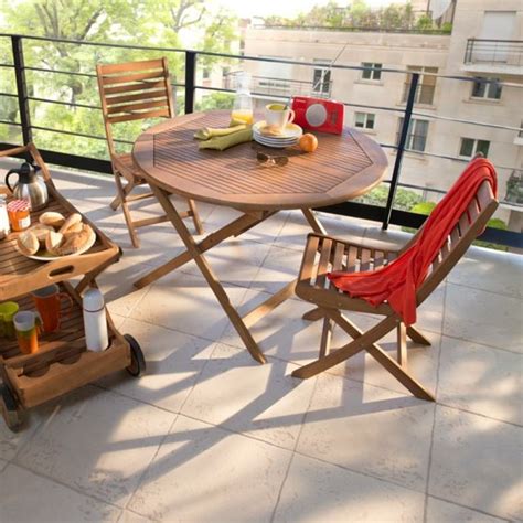 Table de balcon ou de terrasse en 20 idées jolies et pratiques