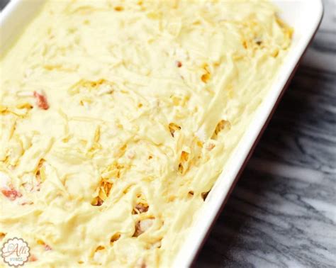 Traditional chicken spaghetti is similar to tetrazzini in that pasta is enveloped a béchamel or cream sauce, topped with cheese, and baked in a casserole dish but this chicken spaghetti recipe doesn't. Easy Baked Chicken Spaghetti - An Alli Event