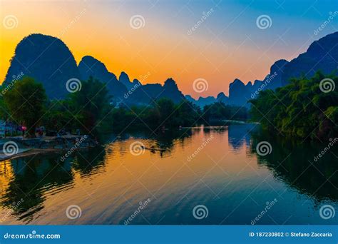 Yangshuo China 6 December 2019 Beautiful Sunset On The Yulong River