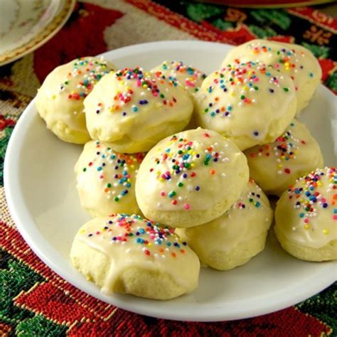 Before baking them, you should drop th. Auntie's Italian Anise Cookies