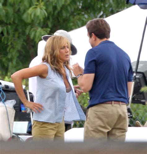 What are the differences between the theatrical version and the extended cut? JENNIFER ANISTON on the Set of We're the Millers - HawtCelebs