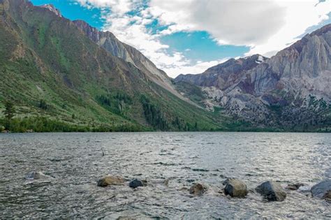 Premium Photo Convict Lake In The Eastern Sierra Nevada Mountains