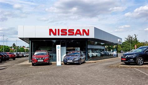 Wir wissen ja nicht wie es euch geht, aber seht ihr auch doppelt? Autohaus Mattern in Bünde - Ihr Nissan und Fiat ...