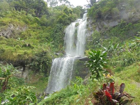 Memang kota bandung atau yang sering disebut kota kembang ini terkenal akan tempat wisata nya yang indah. Curug Bandung Kutasari : 34 Tempat Wisata Purbalingga ...