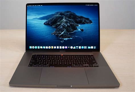 Hands on Apple's Big, Powerful 16-inch MacBook Pro