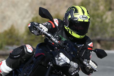 Helmet Use By Us Motorcyclists Trends Higher In Past Decade