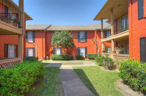 Our one bedroom apartment collection includes plans that are perfect for singles or couples looking for one bedroom tracey bogan my client and i needed a apartment in a hurry! Stone River Apartments | Affordable 1, 2 & 3 Bedroom Apts ...