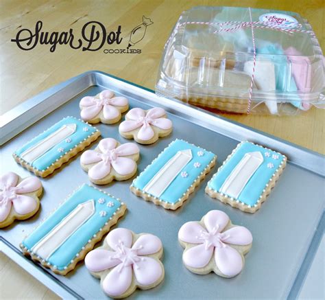 Cookie decorating requires having quite a few icing tips handy. Cookie Kits - Sugar Dot Cookies . . . Here to teach you ...