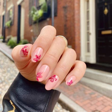 There Are Some Unexpected Nail Art Trends For 2021