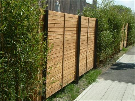 Spalierbaume geschnittene saulenbaume hecke am laufenden. Moderner Sichtschutz Garten Einfach Sichtschutz Terrasse ...
