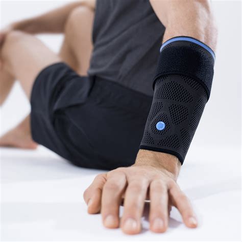 Tennisellenbogen, epicondylitis humeri radialis, epicondylitis humeri lateralis. Studie belegt alternatives Wirkprinzip gegen Tennisarm ...