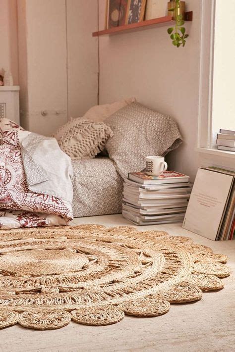 Bij ikea vind je grote en middelgrote vloerkleden, voorzien van allerlei patronen en kleuren. Ronde jute vloerkleden | Slaapkamer tapijt, Een slaapkamer ...