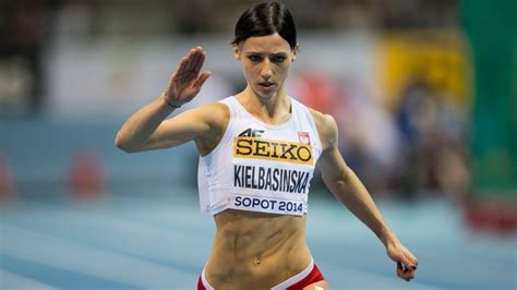 Anna kiełbasińska is a polish athlete competing in the sprinting and hurdling events. Anna Kiełbasińska w półfinale biegu na 200 m - Polsat Sport