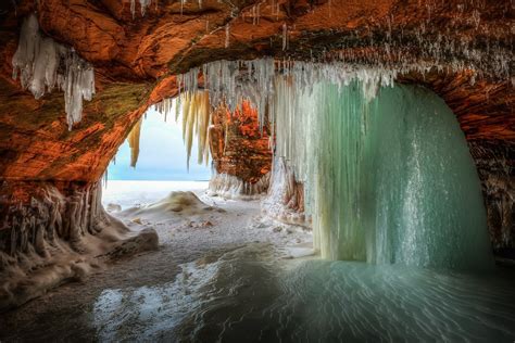 Frozen Waterfall In Cave Hd Wallpaper Background Image 2048x1365 Id931289 Wallpaper Abyss