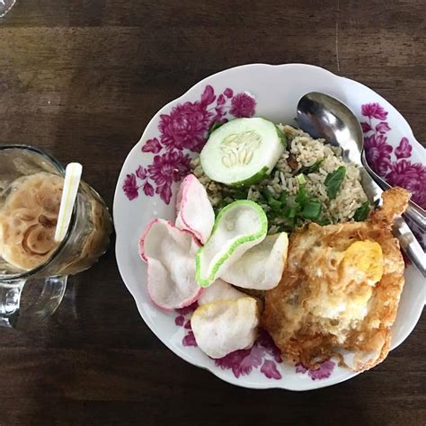 Katanya nak rekemen satu tempat makan yang ada gerai char kuey teow best dan sedap kat sana. SAKURA EMPIRE.... !!!: SUNGAI BULOH SURGA MAKANAN . 25 ...