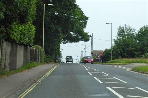 A340 Mulfords Hill Tadley © Robin Webster Cc By Sa20 Geograph
