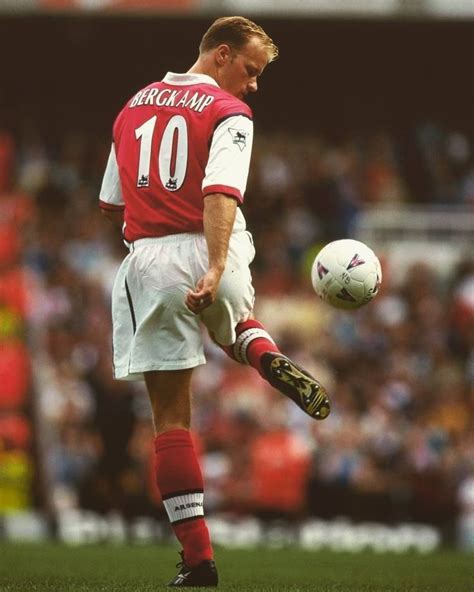 Dennis Bergkamp Celebrating His 1st Goal 1996 Ubicaciondepersonas