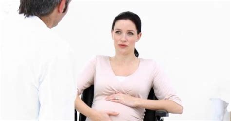 Kafein juga berbahaya bagi jantung si kecil, karena dapat merangsang pernafasan dan mengganggu kerja jantungnya. Campak-Rubella Bahaya bagi Ibu Hamil dan Bayi, Ini Cara ...