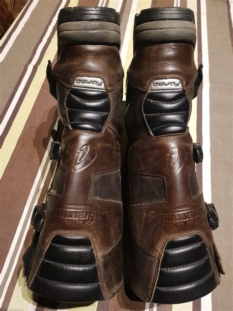 They provide enough protection for light off roading without the rigidness. Vends bottes Forma adventure