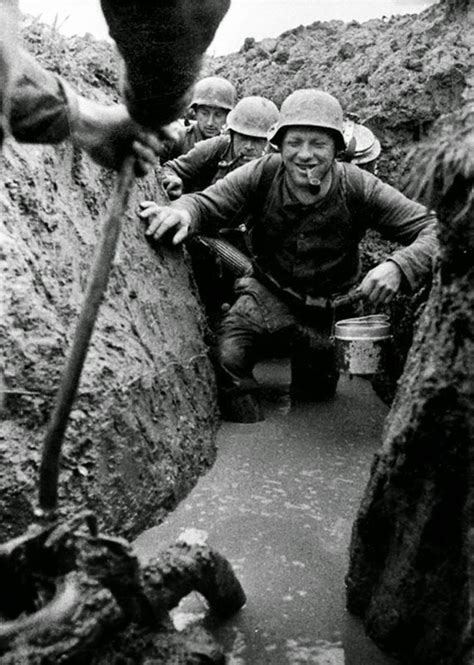 German Soldiers In The Flooded Trenches 1943 ВТОРАЯ МИРОВАЯ 1939