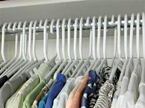 31 Days Of 15 Minute Organizing Day 3 Hanging Clothes Organize And