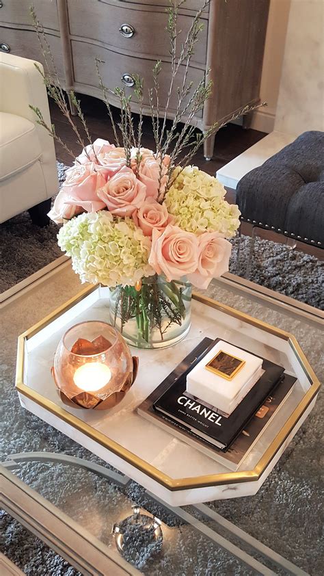 20 Floral Centerpieces For Coffee Table