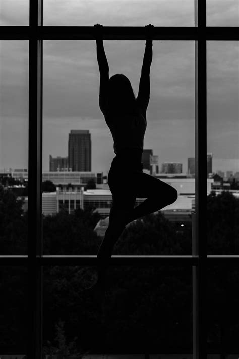 Atlanta, United States, girl hanging on steel beam, SONY ...
