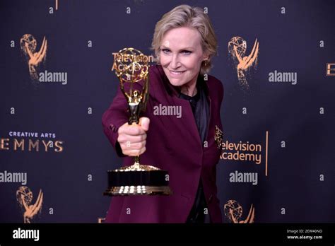 Jane Lynch Poses In The Press Room With The The Award For Outstanding Actress In A Short Form