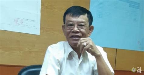 Ông t.đ.h cho hay xem tới gần cuối cuốn sách thì phát hiện bản đồ trung quốc có in đường lưỡi bò phi pháp, theo thanh niên. Vụ ô tô có hình "đường lưỡi bò" phi pháp: Giám đốc Công ty ...