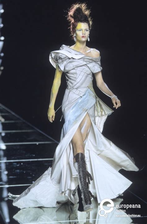 dior haute couture spring summer 2000 john galliano fashion couture christian dior designer