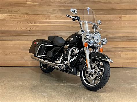 Donations from the road kings events have topped $375,000 in the last decade alone. New 2021 Harley-Davidson Road King FLHR in Salem #607913 ...