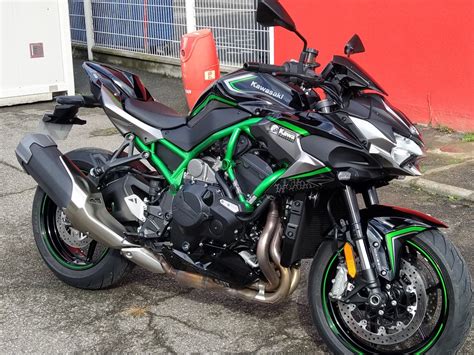 All you need to do is ensure the additions do not destroy the performance of the bike. Essai Kawasaki Z1000 H2 à Toulouse « Un moteur démoniaque ...