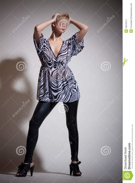 Beautiful Fashion Girl Pose Royalty Free Stock Photography