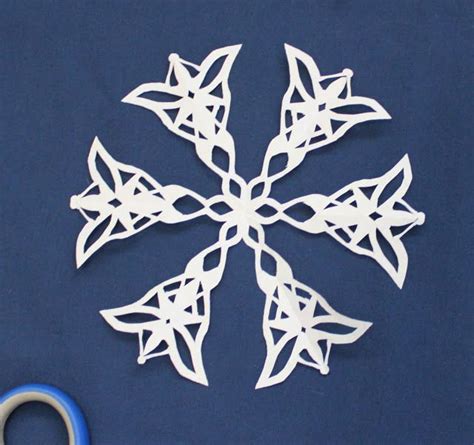 Cation Designs Geeky Star Wars And Lotr Snowflakes Snowflake Cutouts