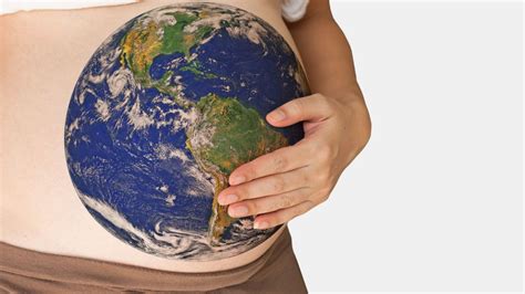Denn 13 tage nach überschreiten des errechneten geburtstermins werden ihre ärzte nach der vorgabe der weltgesundheitsorganisation (who) die geburt notfalls einleiten. So kommen Babys in anderen Kulturen zur Welt | Eltern.de