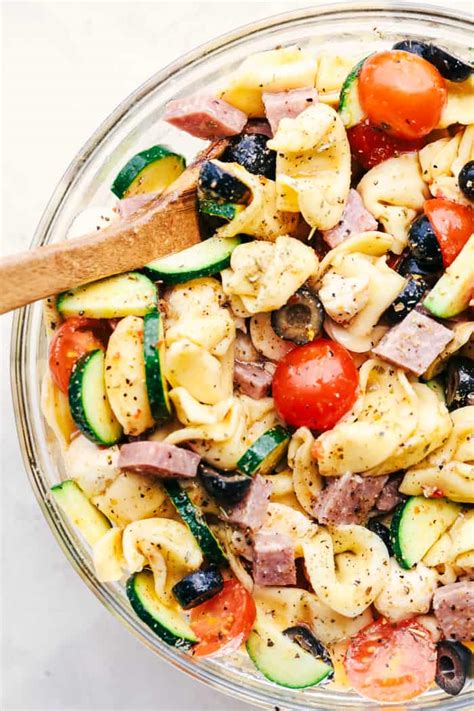 Classic favorites are easy to customize & sure to be a hit. Easy Italian Tortellini Pasta Salad | The Recipe Critic