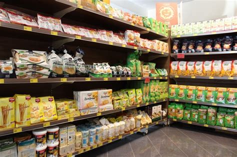 Bisogna inoltre ricordare che nel caso si desiderasse aprire un negozio per la vendita di prodotti alimentari, oltre a quanto già menzionato, occorre aver frequentato il corso sab (corso per s omministrazione a limenti e b evande) per essere abilitati al commercio di alimenti, oppure aver lavorato per almeno 2 anni, negli ultimi 5, presso un'attività di vendita o produzione alimentare. Come aprire un negozio di alimenti per celiaci e intolleranti