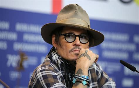 The fall of johnny depp: Johnny Depp thanks fans for "unwavering support" as he joins Instagram