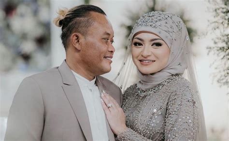 Check spelling or type a new query. Resmi Menikah, Sule Ngaku Belum Bisa Menerima 1 Sifat ...