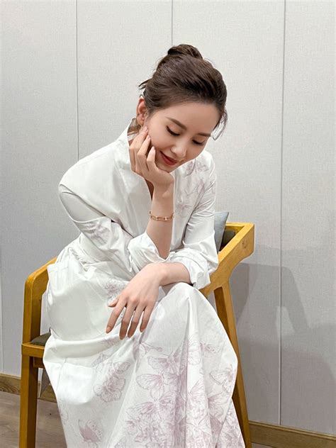 liu shishi luu instagram profile dancer hollywood actors entertainment queen fashion