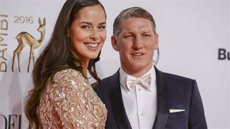 See more ideas about schweinsteiger, bastian schweinsteiger, bastian. Schweinsteiger: Emotionales Abschiedsspiel