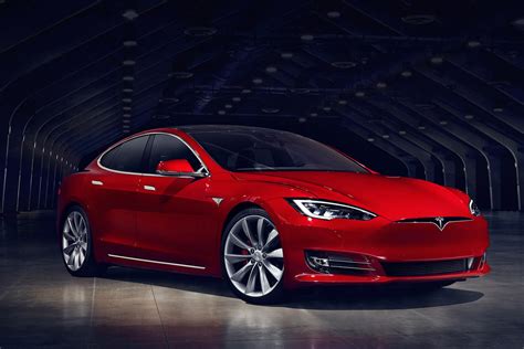 Tesla Becomes Most Valuable Us Carmaker Edges Out Gm