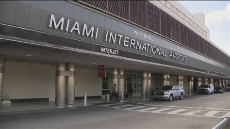 Aa Flight Attendants Arrested In Miami Airport After Bringing In