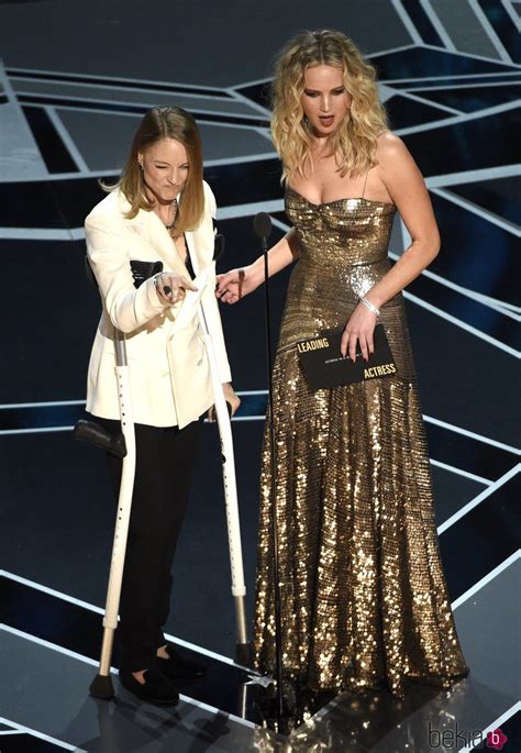 Jodie Foster Y Jennifer Lawrence En La Gala De Los Oscars 2018 Foto