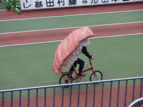 The Weird Stuff You Will Only See In Japan 44 Pics