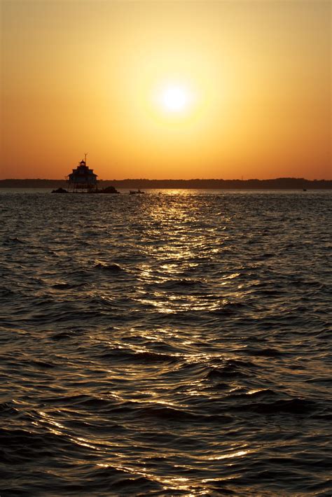 Thomas Point Light Sunset The Setting Sun Casts A Reflecti Flickr