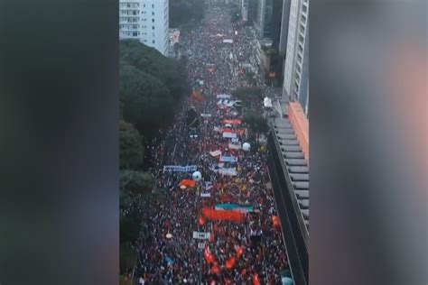 Milhares De Manifestantes Tomam Av Paulista Em Ato Contra Bolsonaro Metrópoles